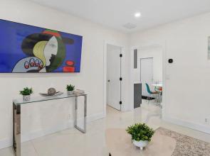 Uhost AI 1B Retreat Fully Equipped w Patio