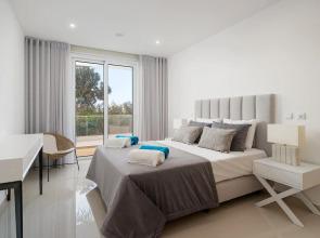 Holiday Apartment in Vila Ancora Lagos, Close to Praia Dona Ana