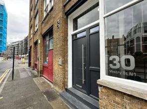 New Spacious Studio in Old St