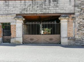 Villa With 4 Bedrooms in Caromb, With Wonderful Mountain View, Private