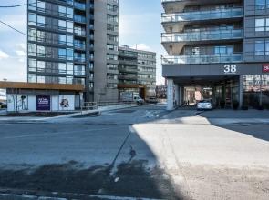 Life Suites Rogers Centre