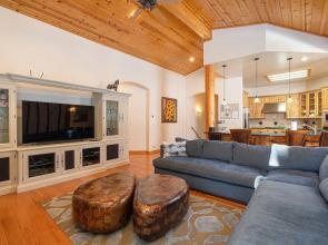 Wooded Luxury at Tahoe Donner by RedAwning