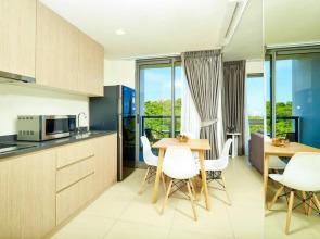 Unixx by Fantasea Beach