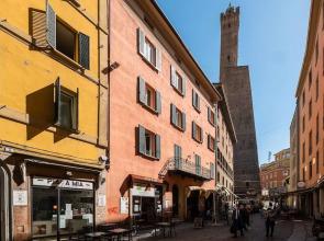 La Mansarda di Via Zamboni by Wonderful Italy