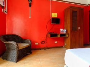 Pearl Manor Hotel by RedDoorz