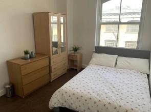 Spacious 3 Bed in the Heart of London