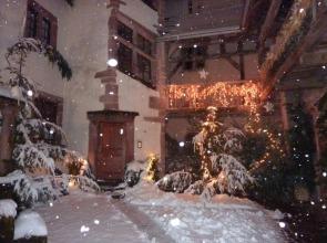 ADRIHOF à Riquewihr, Cour de l'Abbaye d'Autrey