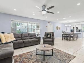 Beach, Pool; Las Olas Getaway