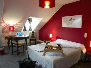 Le Fer a Cheval Hotel