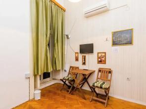 Two Stars Two Beds Downtown Apartment