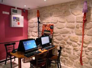 Plug Inn Boutique Hostel