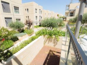 Museum Residence Brand New Apt