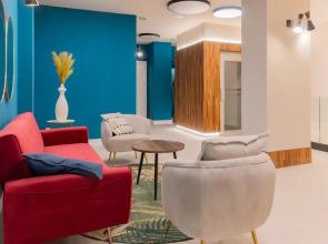 M Pdd2911 Almudena Tu Escapada Urbana con air