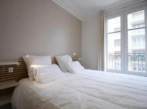 Into Paris - Le Bon Marché