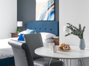 Downtown Pearl District Studios by Barsala