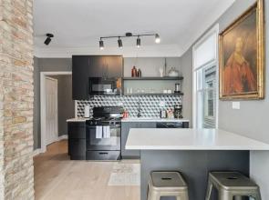 Spectacular Pilsen Studio for 2 by AllSet Turnover