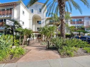 La Costa Comfort - Resort-style Living for 2