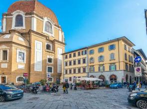 Lorenzo de' Medici Family Home