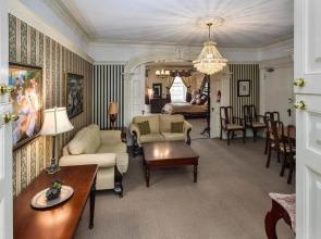 The Noble Suites