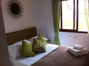 2 Bed, Sleeps 4, Pet Friendly, Free Parking