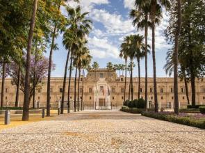 Murallas de Sevilla Apartamento con garaje 4 pax