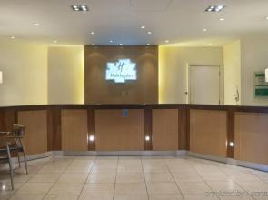 Holiday Inn London-Gatwick Airport by IHG