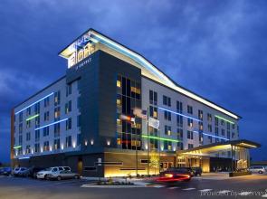 Aloft Denver Airport at Gateway Park