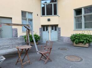 Big studio close to center with WiFi