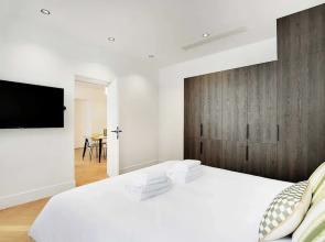 Luxury Apartment 1br/4p - Opera