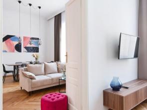 Fantastic Well-decorated 3 Bedrooms Cracovian Home Located in the Old Town