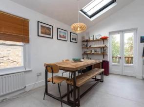 Bright 2 Bedroom Flat in Lower Clapton