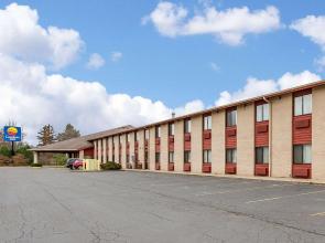 Quality Inn Macomb near University Area