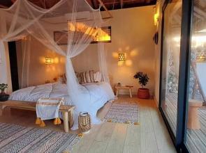 Sunset Villa - Luxury Beachfront Villa with Private Pool by Karula Sand Villas