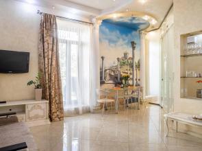 Apartments Happiness live in the center of Sevastopol on the street. Bolshaya Morskaya, 32