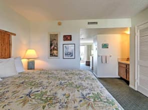 Tuckaway Shores Resort