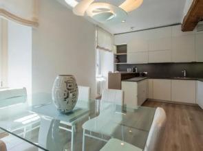 Apartment old wall Como center