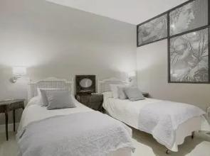 Genteel Home Huertas