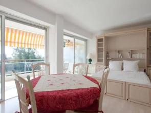 STUDIO STANDING VUE MER 2 PERS. 5 min.CANNES