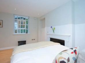 Superb Spitalfields Home E1