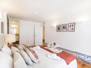 LovelyStay - Downtown Magnificent Flat