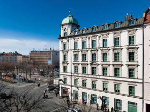 MOMA1890 Boutique Hotel