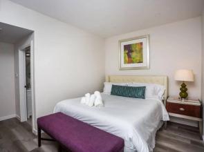 Prime Location - Awesome View -1 bedroom Apartment