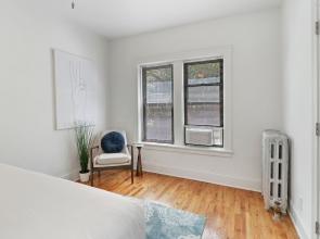 Modern 3BR Apartment in Boystown