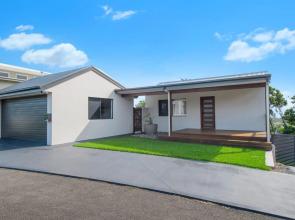 24 Hibiscus Crescent