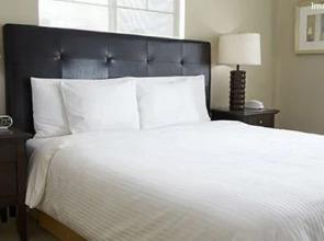 1200 Acqua Apartments