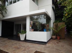 Jacaranda Guesthouse