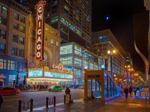 The Stratus - Vibrant Studio in Heart of Downtown