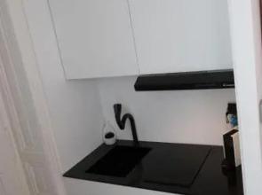 Octagon Main Square Apartment