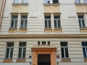 Ron's Rainbow Guest House