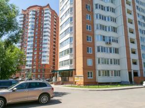 Apartments on Voroshilov street 143B building 2